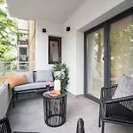 Amazing Terrace Bright - Amzei Square Бухарест