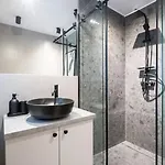 Amazing Terrace Bright - Amzei Square Апартаменти *