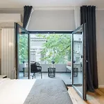 Amazing Terrace Bright - Amzei Square Бухарест