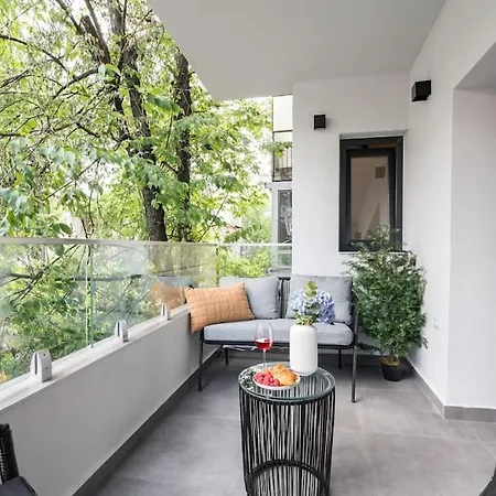 Amazing Terrace Bright - Amzei Square Apartament *