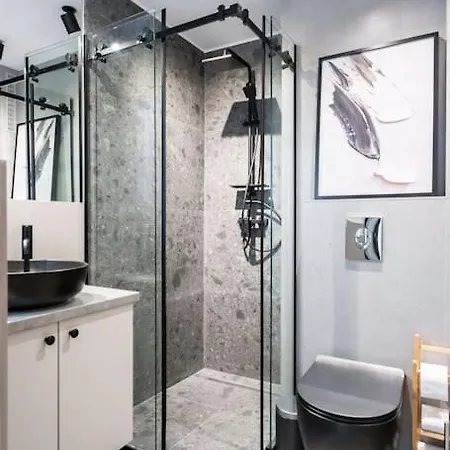 Apartment Amazing Terrace Bright - Amzei Square Bucharest