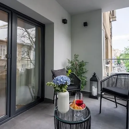 Amazing Terrace Bright - Amzei Square 布加勒斯特