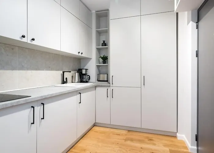 Amazing Terrace Bright - Amzei Square * 부쿠레슈티