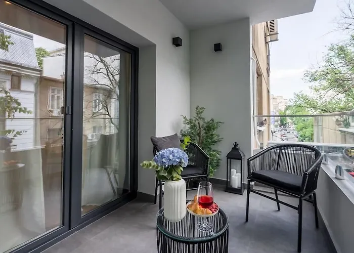 Amazing Terrace Bright - Amzei Square 부쿠레슈티