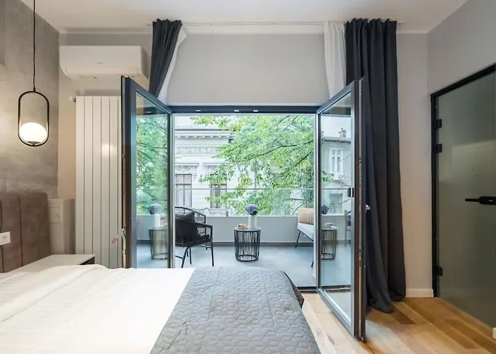 Amazing Terrace Bright - Amzei Square 부쿠레슈티